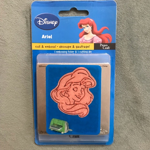 Cuttlebug Disney 3x3 cut & emboss Lot of 5 - Picture 3 of 7